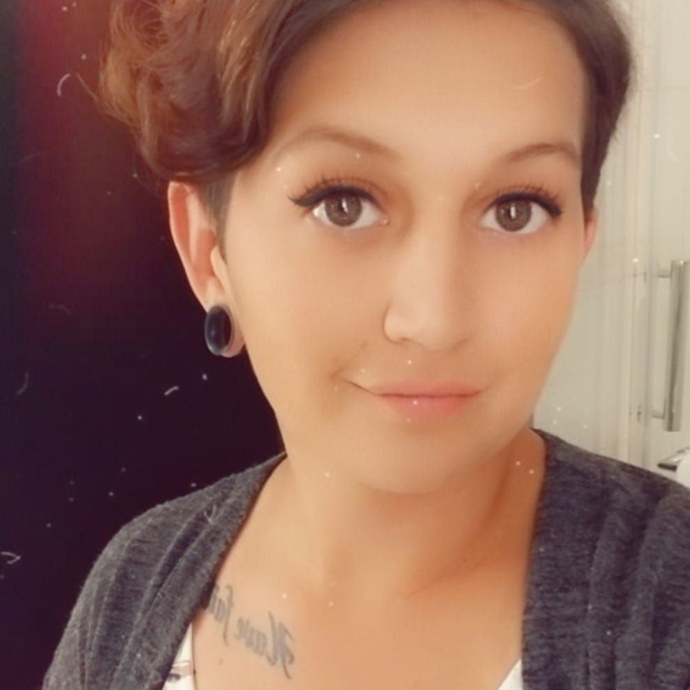 Meet your Posher, Ashlee